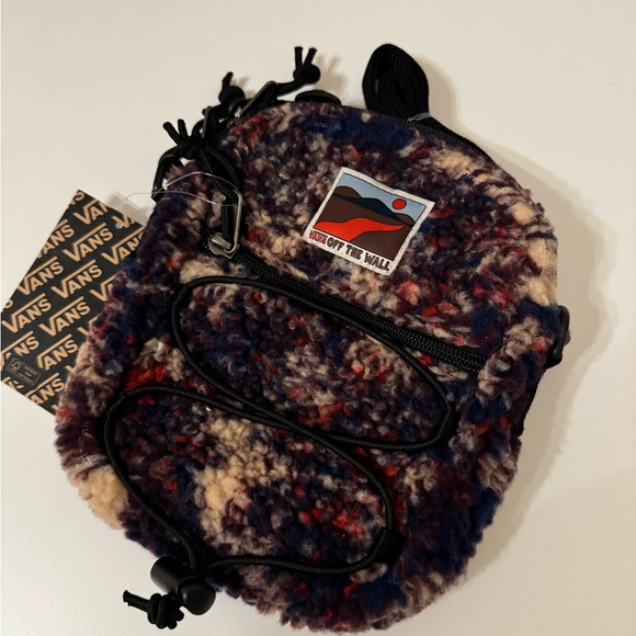 25. VANS MN BAIL SHOULDER BAG - Picture 5 of 10